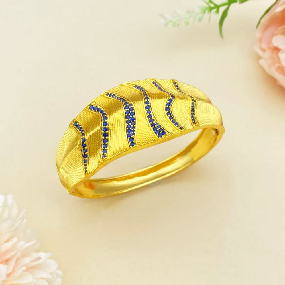ชุดเครื่องประดับทองชุบแบบซาอุด - Women Accessories Uae บทวิจารณ์และราคา