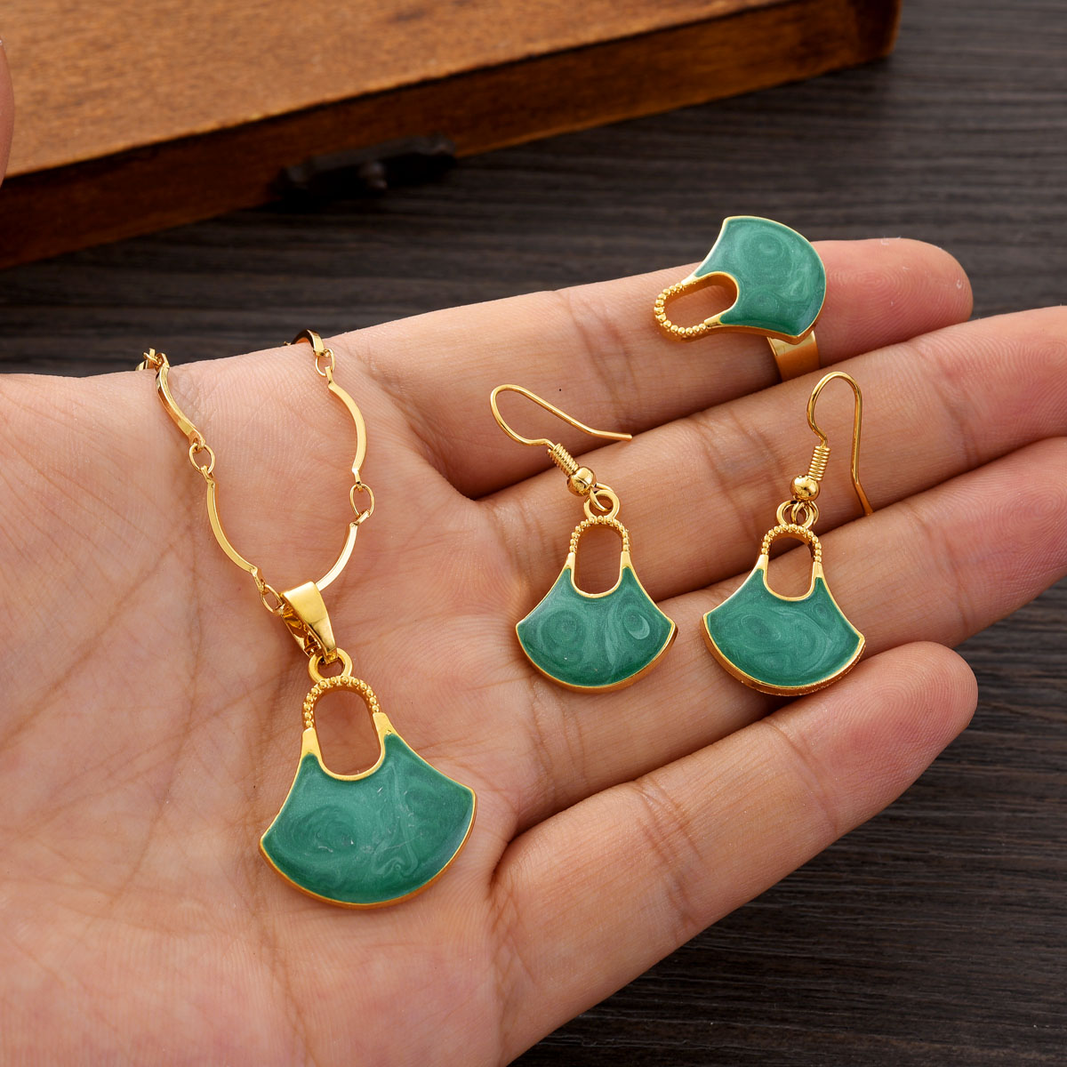 แฟชั่น PNG สีทองชุดเครื่องประด - Women Accessories Png บทวิจารณ์และราคา